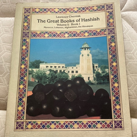 The great books of hashish volume one book one - Picture 1 of 4